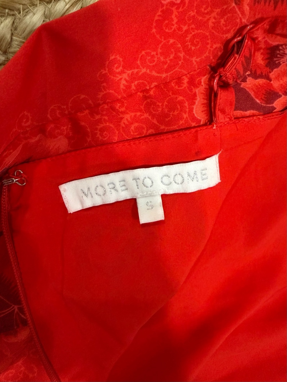 More to come Genelle Red Floral Halter Keyhole Mini Dress - Picture 4 of 4